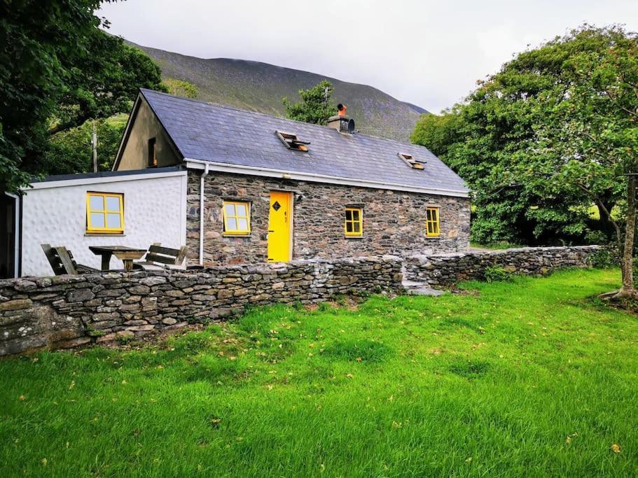 Cottage Skelligs Coast, Ring Of Kerry Cahersiveen Esterno foto
